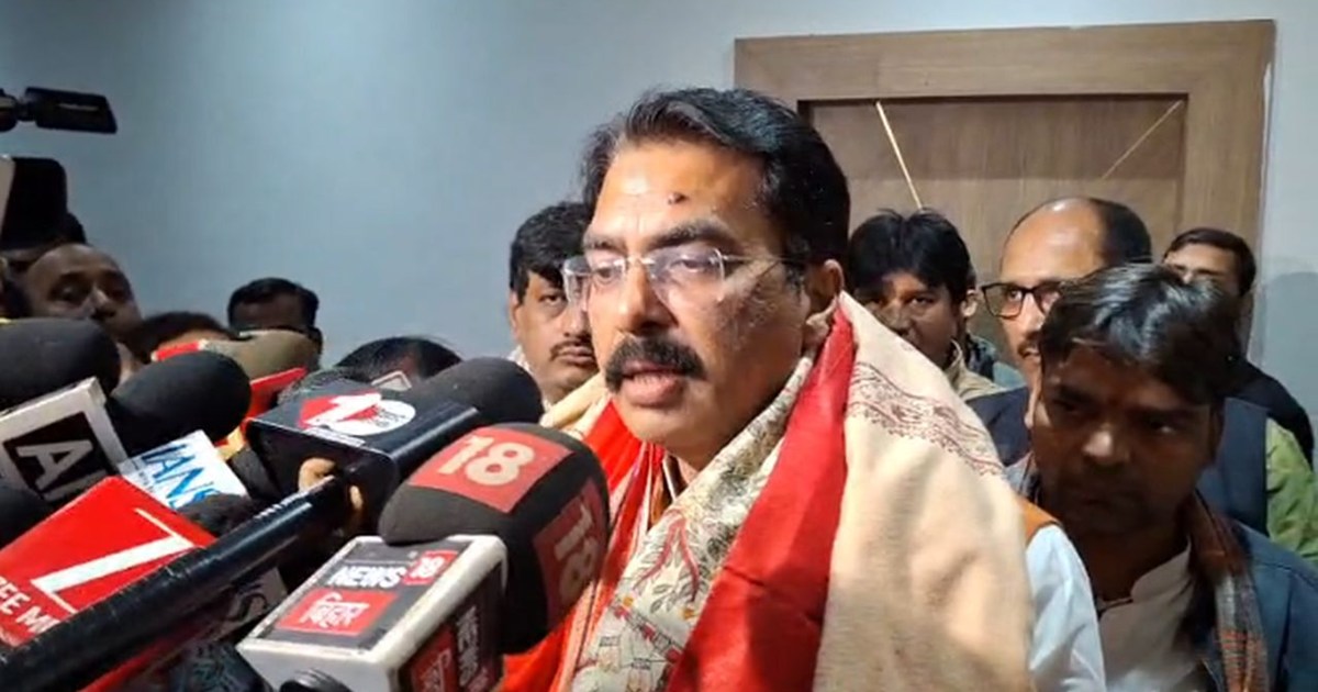 Party leaders congratulated the new state president.