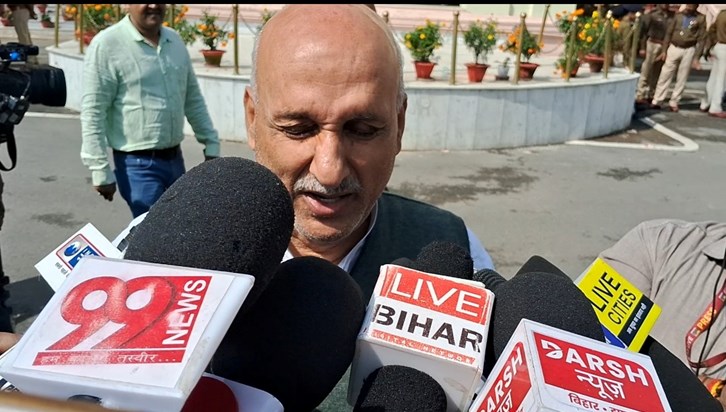 Chndrshekhr ka pathk par bda byan Chndrshekhr ka pathk par bda byan