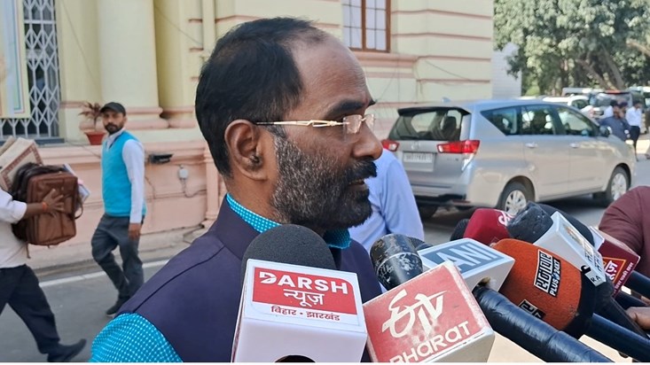 Bjp mlc sanjy mayukh ka kk pathk par bda byan