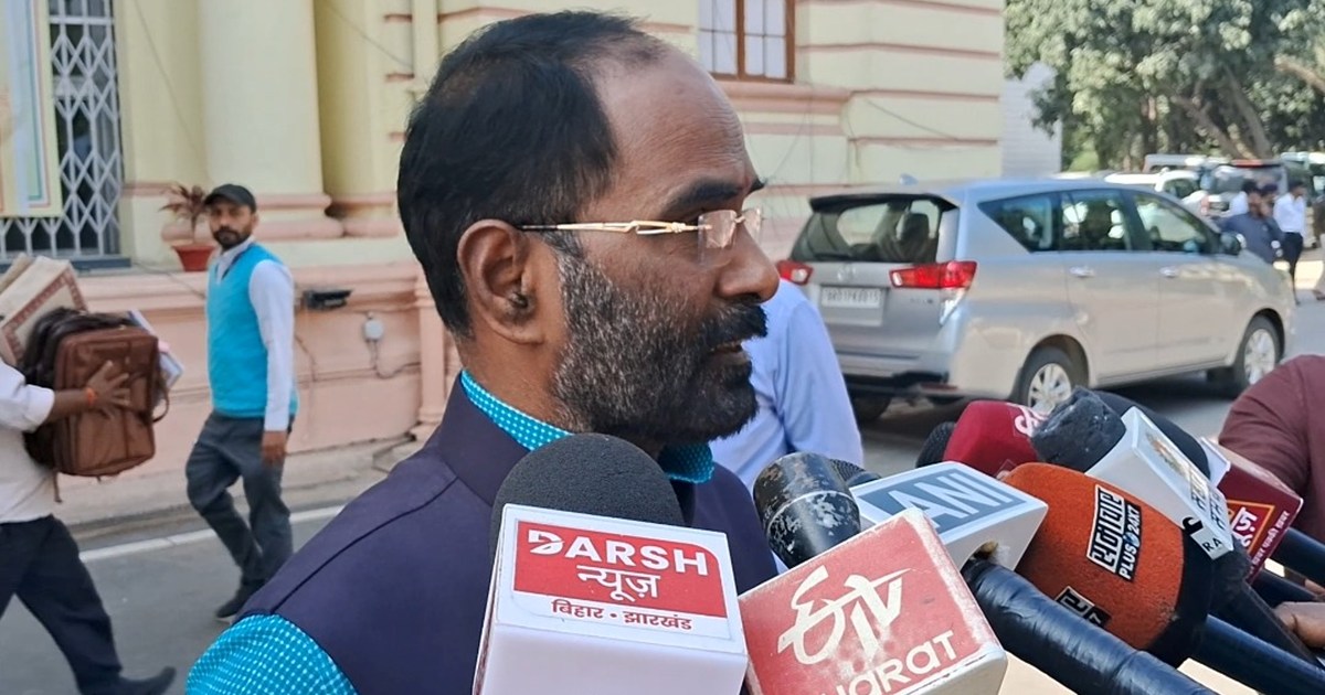 Bjp mlc sanjy mayukh ka kk pathk par bda byan