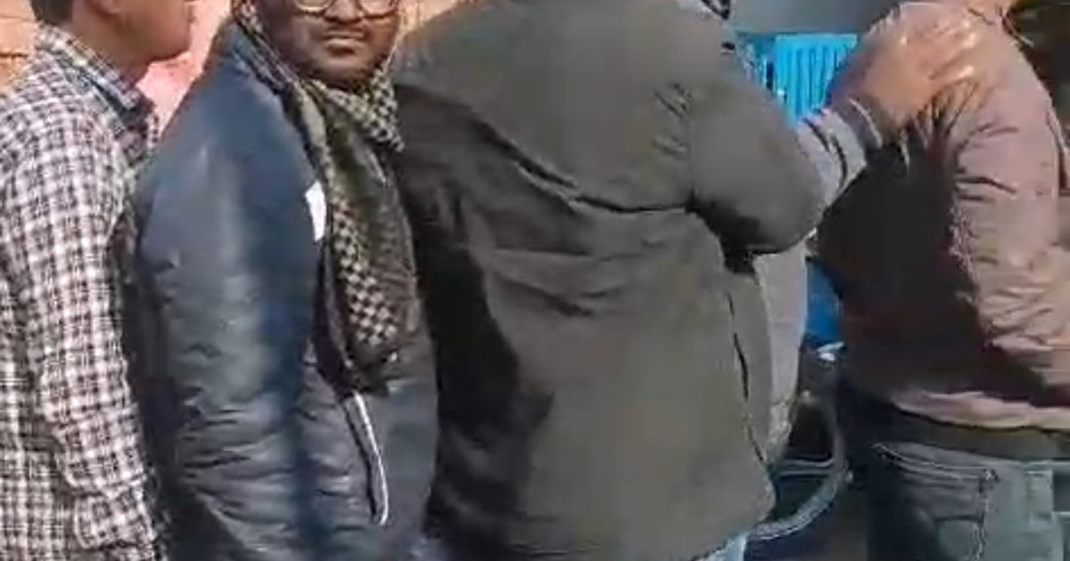 Skshmta priksha de rhe hai niyojit shikshk