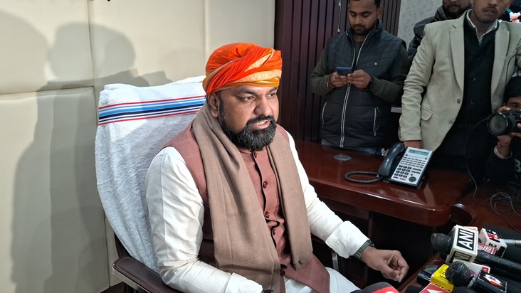 Jitn Ram majhi ki narajgi par vichaar ho rha hai ,samrat