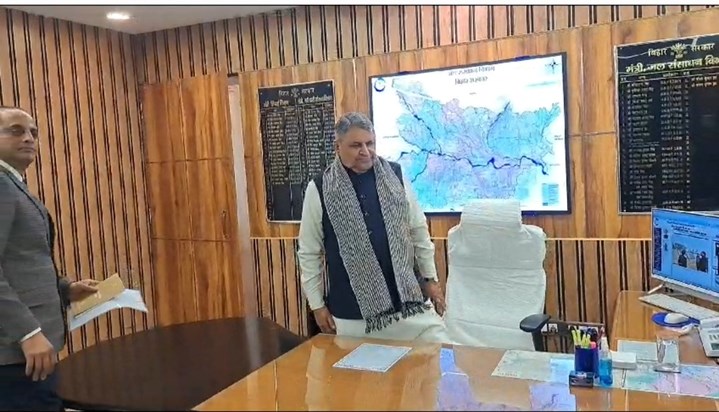 Vijy chaudhri ne jal sansadhn vibhaag ka padbhar grhn kiya Vijy chaudhri ne jal sansadhn vibhaag ka padbhar grhn kiya