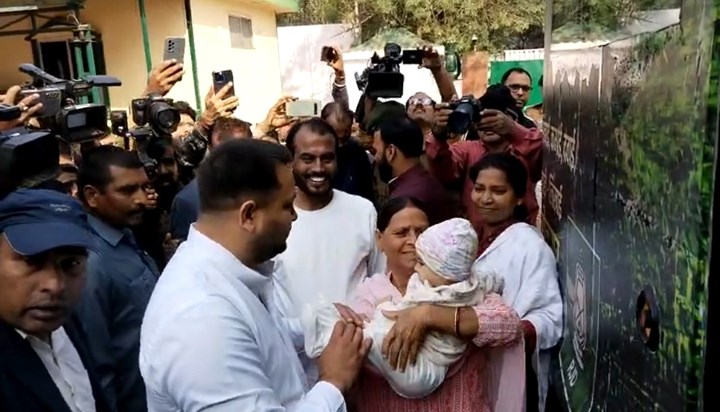 Tejswi ne beti ke ashirbad se shuru ki Jan vishvas yatra