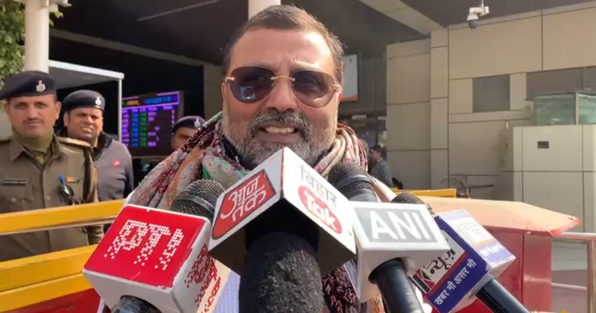 Godda MP Nishikant Dubey, who reached Patna on Rahul Gandhi'