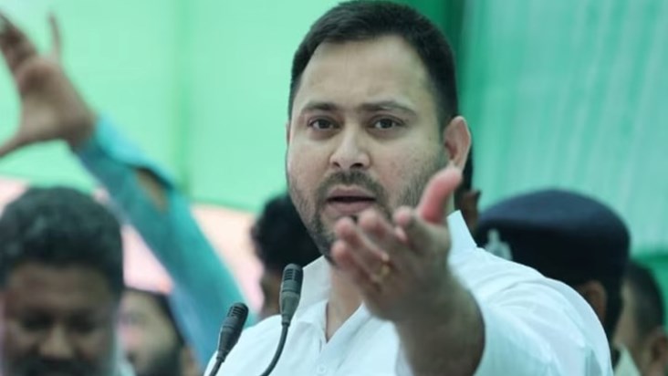 Tejashwi Yadav roared loudly in Sasaram, vented his anger on