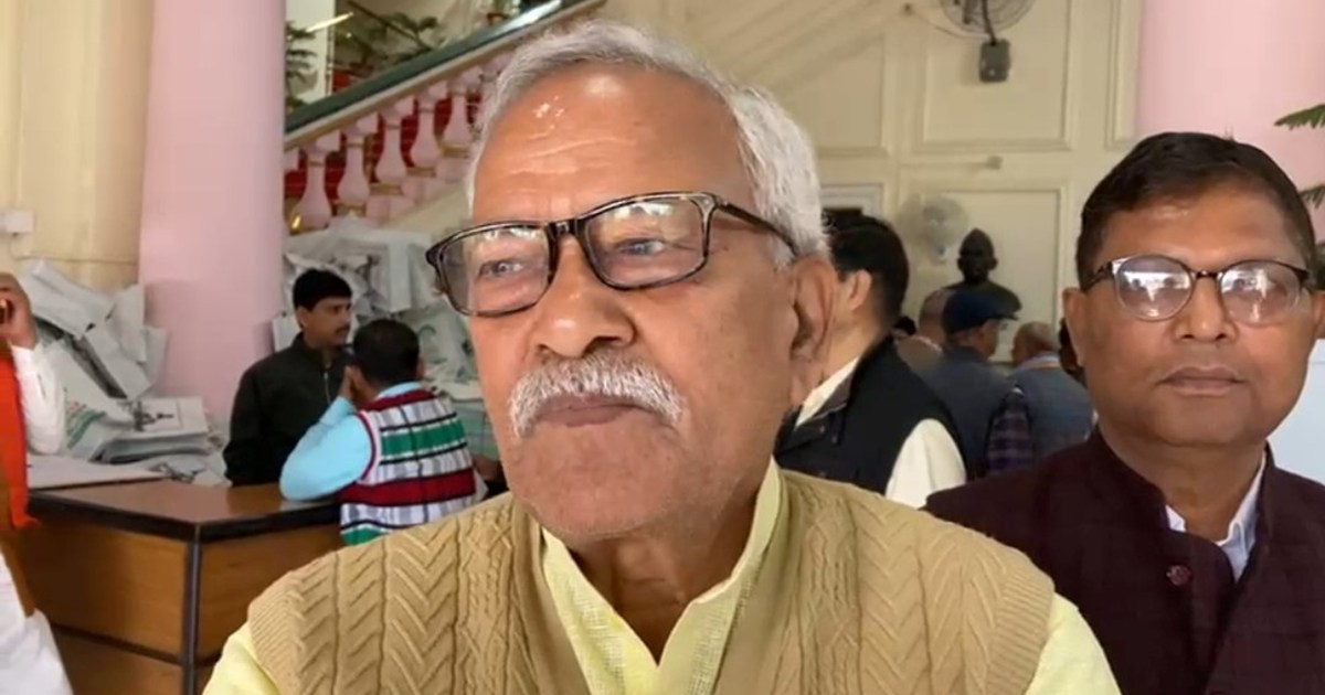 Nrendra nraayan bnege vidhansbha ke upadhyksh