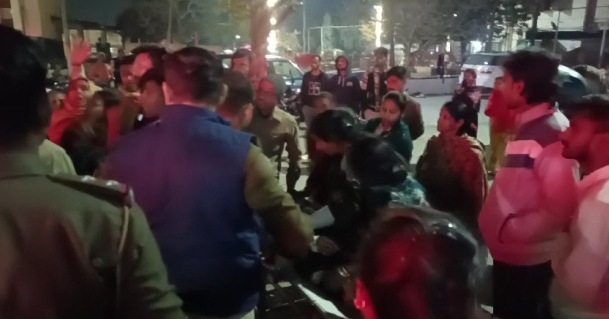 Firing between two groups during Shraddha ceremony in Patna,