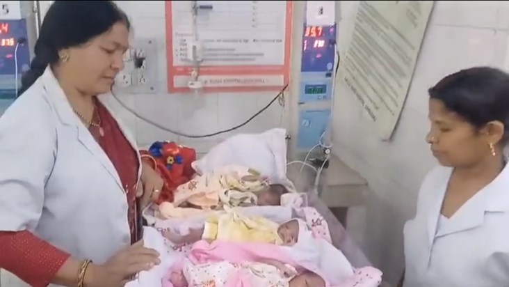 A woman gave birth to three children at the same time in Gop