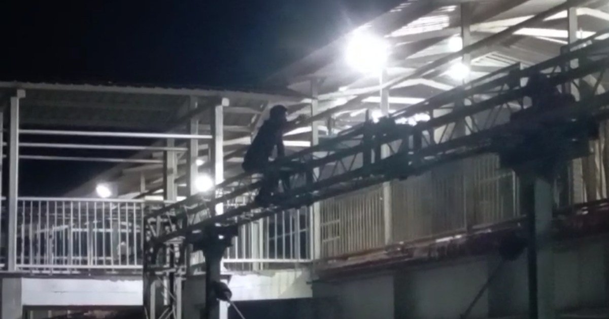 A youth climbed a high tension pole at Bakhtiyarpur railway 