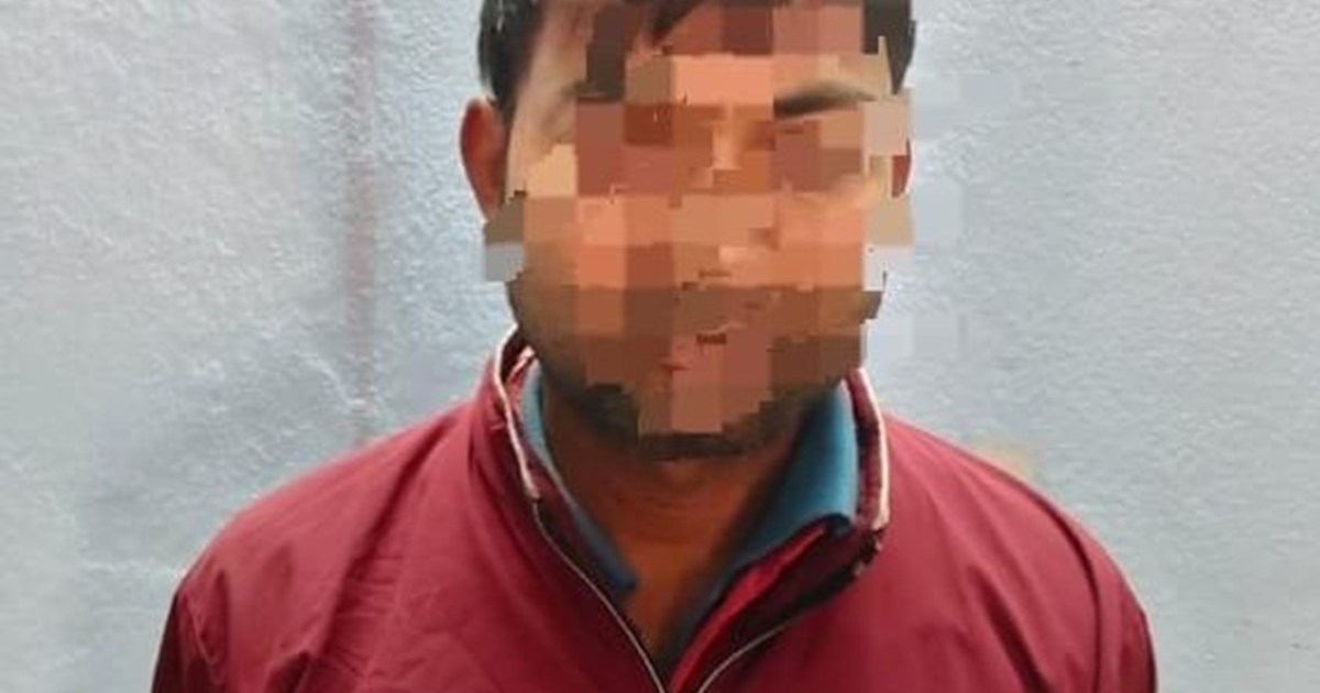 Bagaha police arrested a notorious dacoit with a bounty of 2