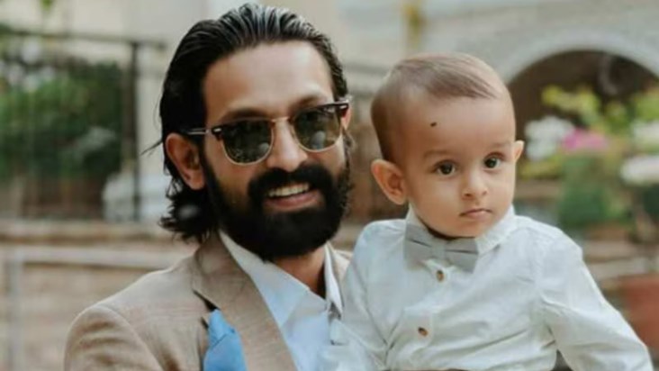 Vikrant Massey showed his son's face, fans showered love on 