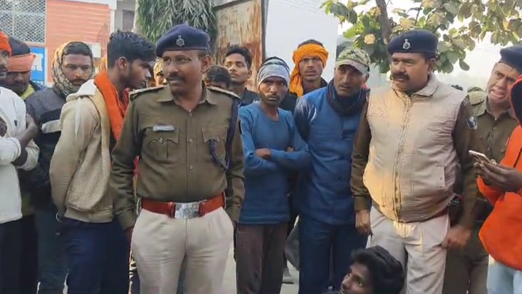 After the death of the patient in Nawada, there was vandalis
