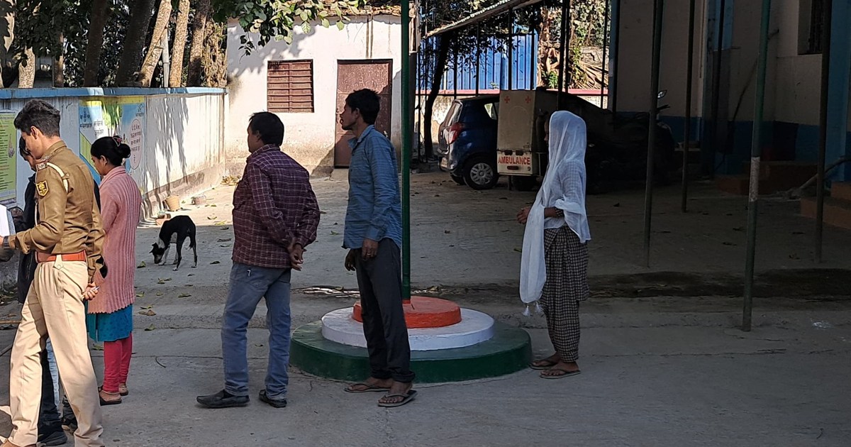 In Katihar, a father and his friend died on the way to court