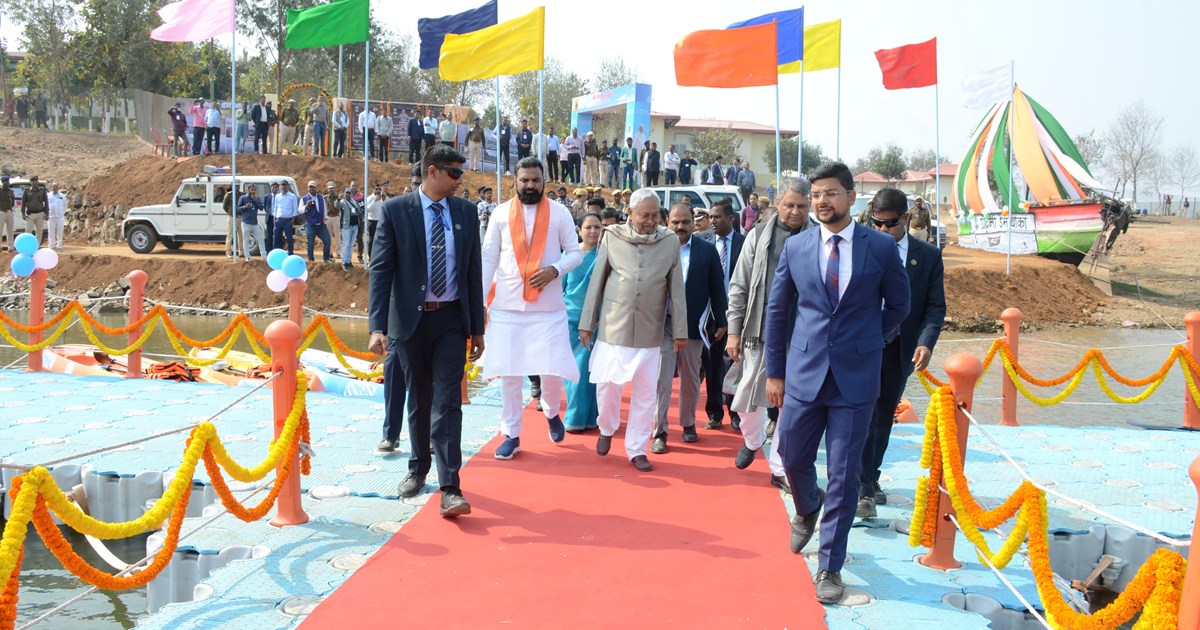 CM Nitish's Pragati Yatra: Gift of Smart Village to Banka