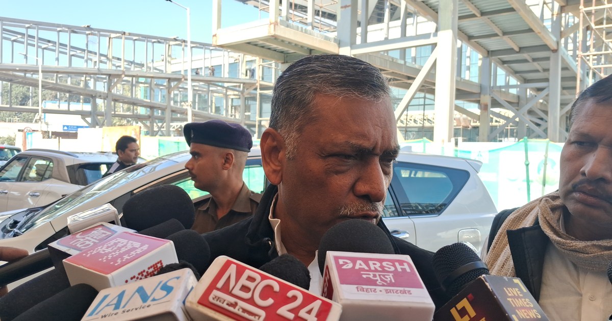 Congress prdesh adhyksh akhilesh singh ne glti svikar ki