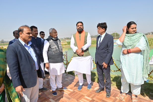 Chief Minister Nitish Kumar's Pragati Yatra in Jamui, laid t Chief Minister Nitish Kumar's Pragati Yatra in Jamui, laid t