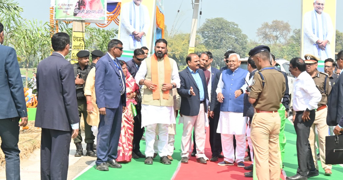 Chief Minister's Pragati Yatra in Rohtas, Nitish Kumar gave 