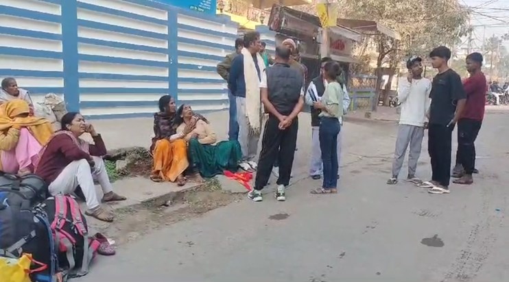 Patient treated by watching YouTube in Patna, uproar after y Patient treated by watching YouTube in Patna, uproar after y