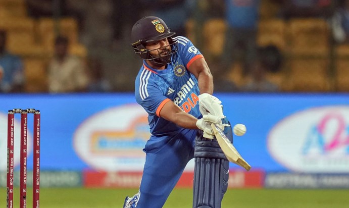 Rohit Sharma's injury created a stir in the cricket world, w Rohit Sharma's injury created a stir in the cricket world, w