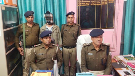 प्रेम प्रसंग में पत्नी बन रही थी बाधक तो हटा दिया रास्ता से, वाहन जांच के दौरान पुलिस के हत्थे चढ़ा पति ने बताया सबकुछ...