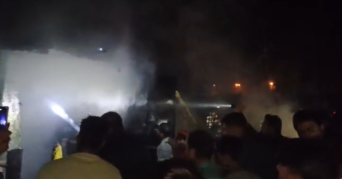 A massive fire broke out in Sitamarhi at night