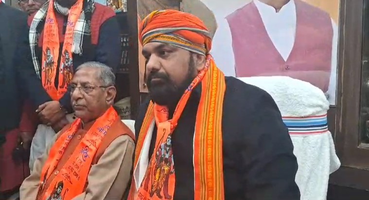 Samrat Chaudhary folded hands in front of everyone for CM Ni