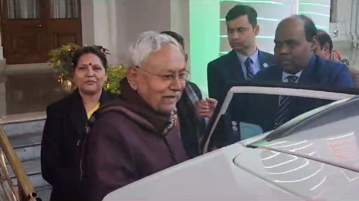 CM Nitish spoke for the first time after meeting the Governo CM Nitish spoke for the first time after meeting the Governo