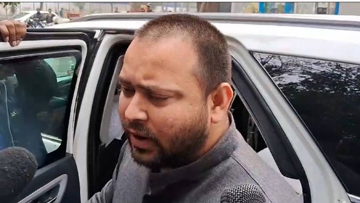 Tejashwi, who came to meet Nitish, strongly attacked Sushil 