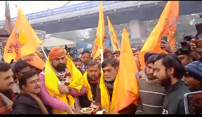 Bjp ke dwara Rath Kiya gya rvana Bjp ke dwara Rath Kiya gya rvana