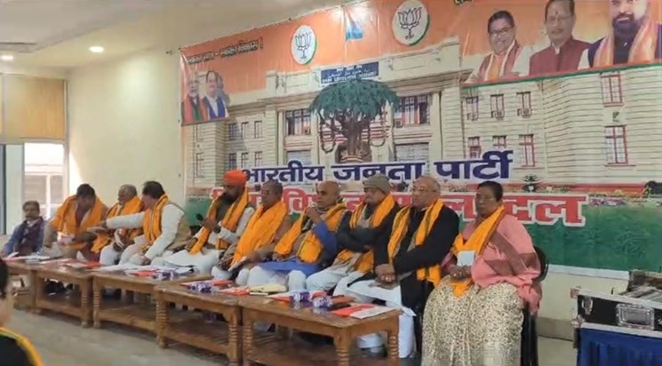 BJP called a big meeting of all the MLAs, Samrat Chaudhary a
