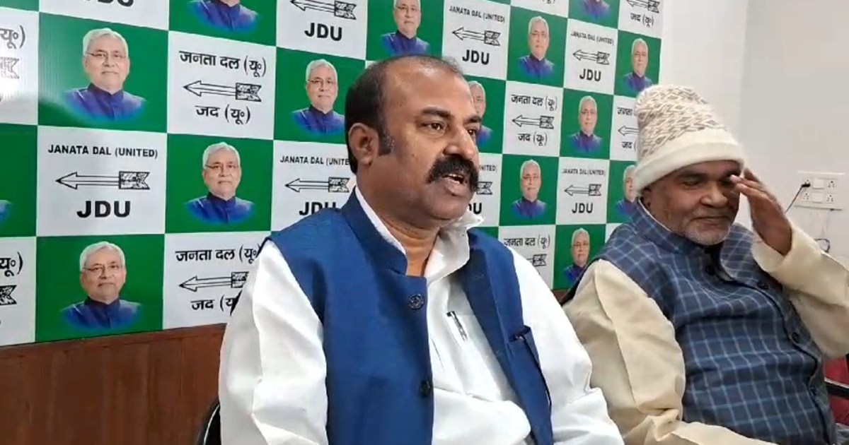 Mantri madan sahni ne majhi ko btaya vishesgya 