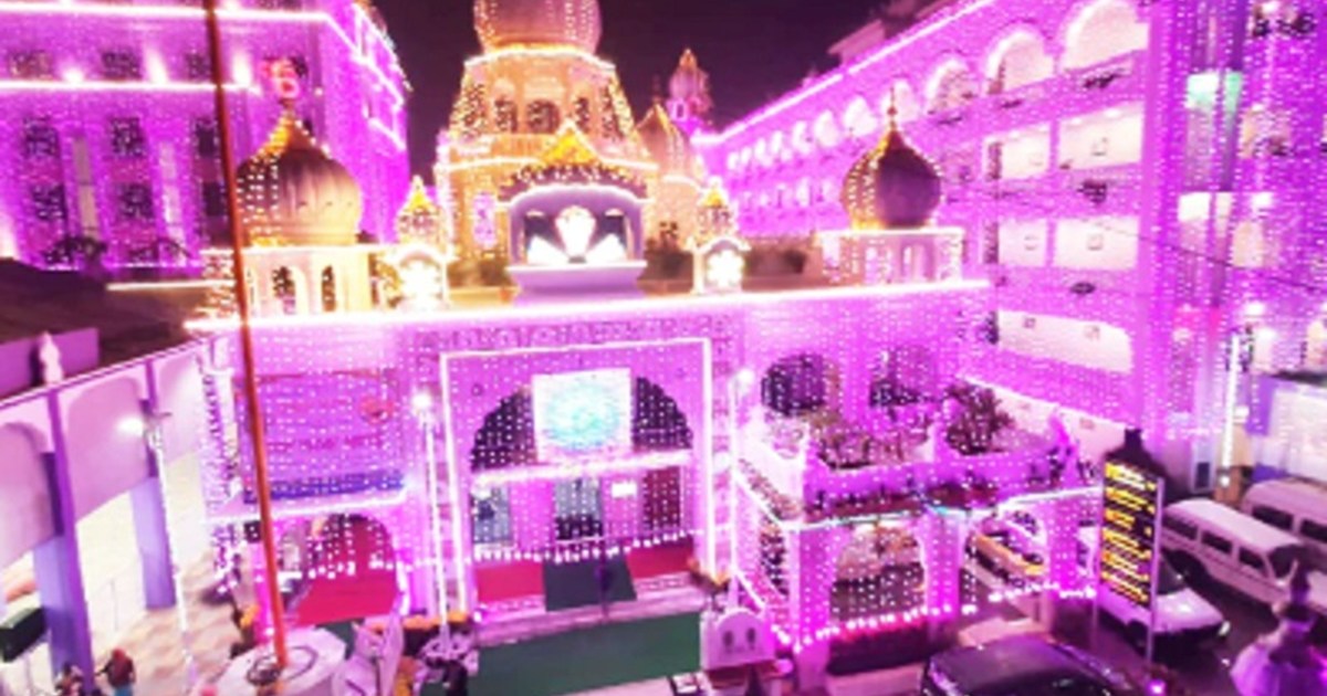 Patna Sahib Gurdwara decorated like a bride on Prakash Parv