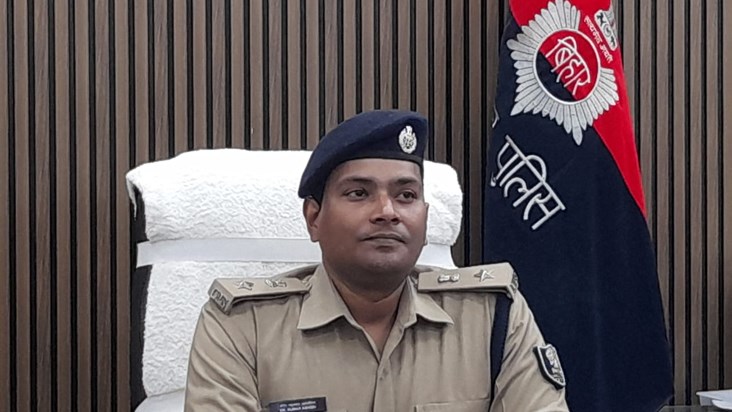 Police officer turns out to be a robber of 35 lakhs, arreste