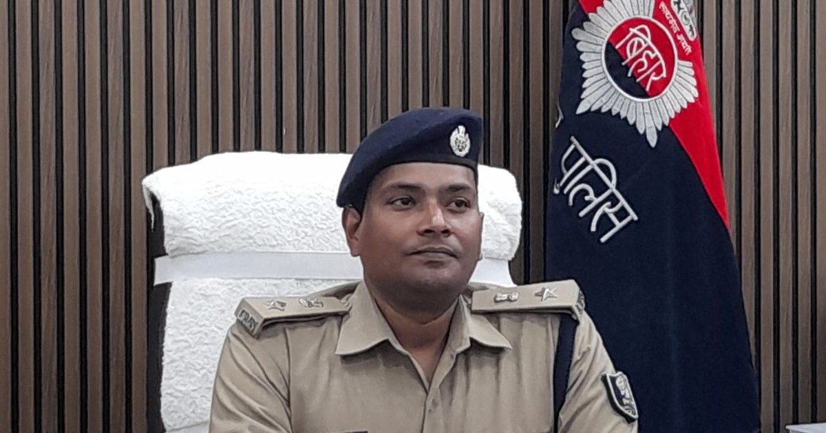 Police officer turns out to be a robber of 35 lakhs, arreste