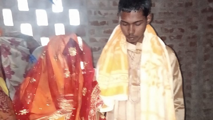 Lovers caught red handed, wedding video goes viral