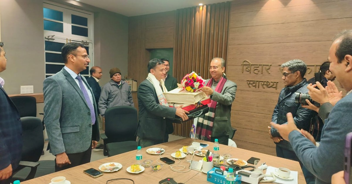 Mangal pandey on sachiv abhinandan