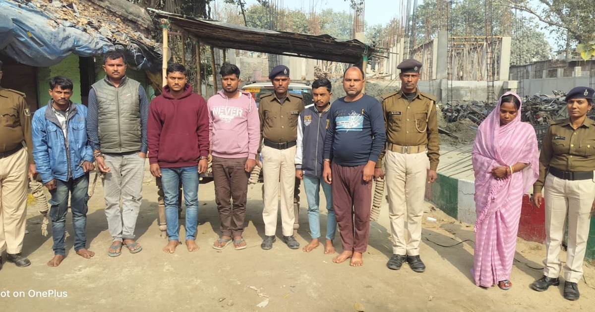 East Champaran police took action against honey trap gang..