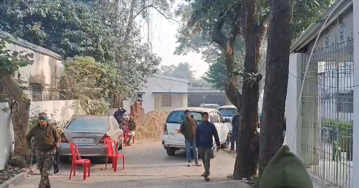 Rjd vidhayk ke ghr ed ki red