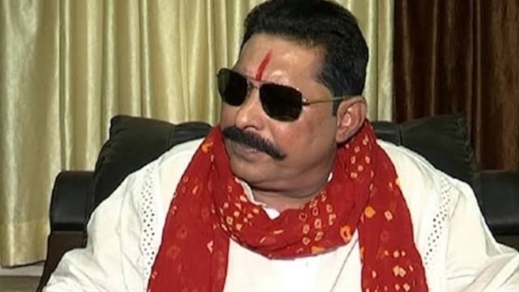 Heavy firing on former Mokama MLA Anant Singh