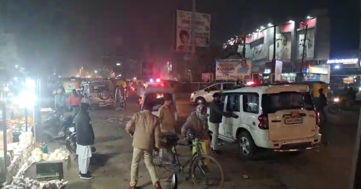 Raid by district administration in Beur jail of Patna..