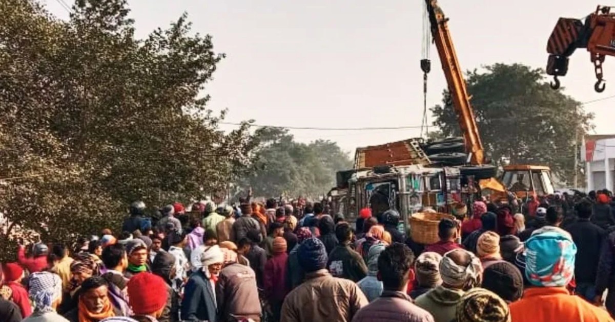 A truck hit an auto rickshaw loaded with school children, th