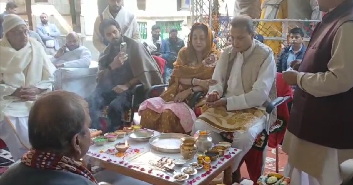 Renowned industrialist Anil Ambani arrived with his family t