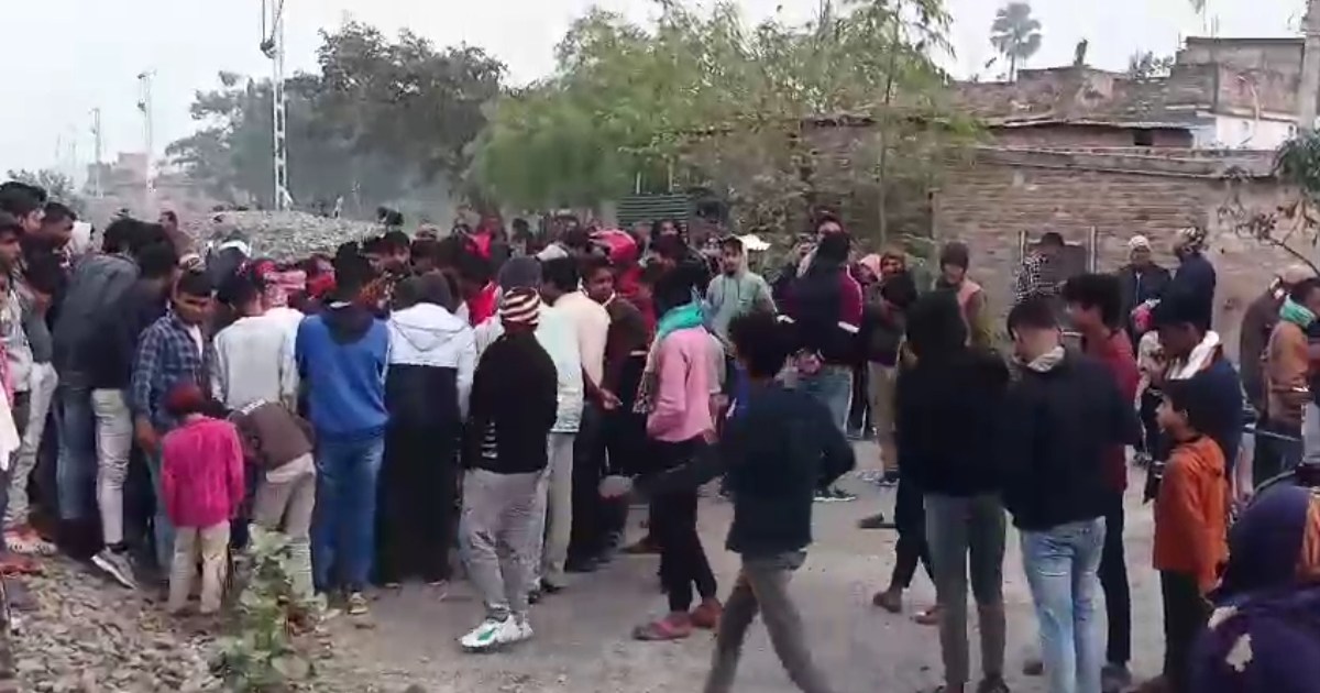 Alertness was lost, accident happened, three friends lost th