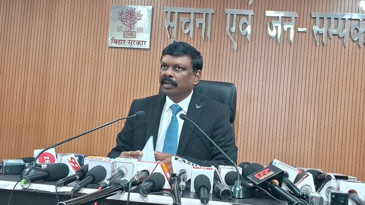 Bihar mntri prishd ki baithk me 55aejenda pr lgi muhr
