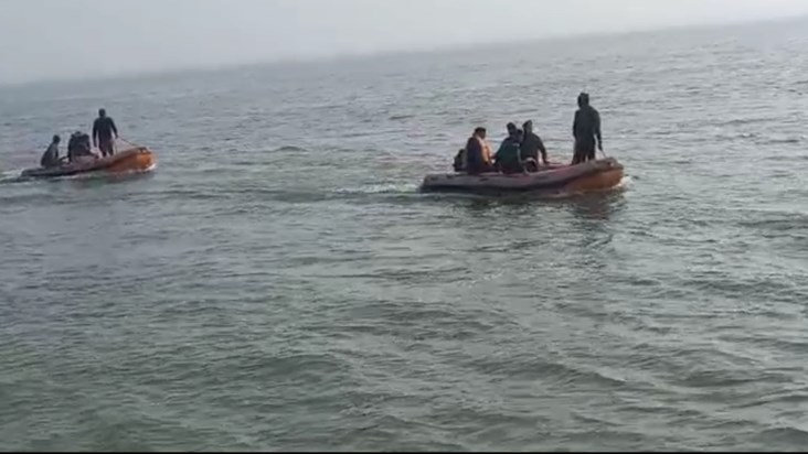 7 passengers still missing in Katihar Ganga boat accident, r