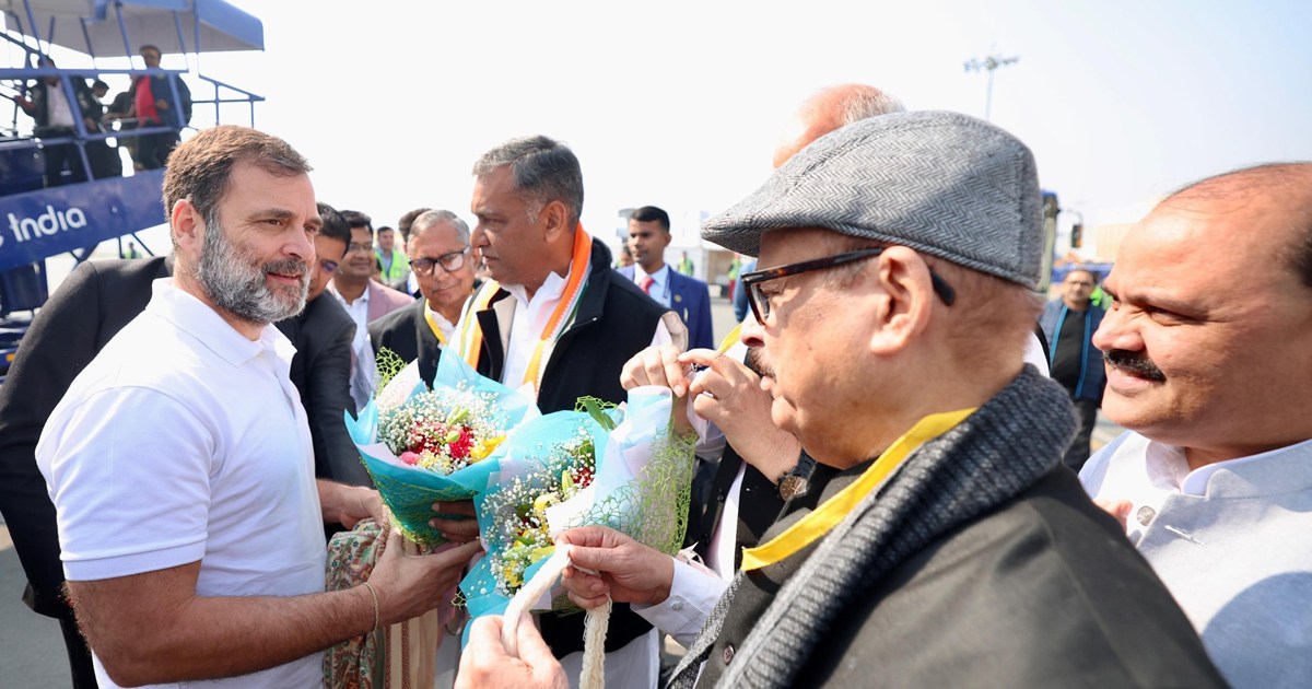 Reach Hotel Maurya to meet Rahul Gandhi, Tejaswi Yadav on Pa