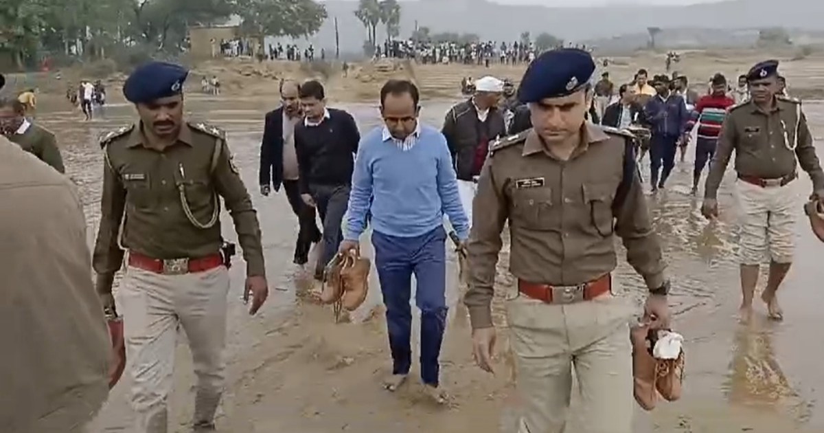 DM and SP of Nevada who arrived to inspect the site in prepa