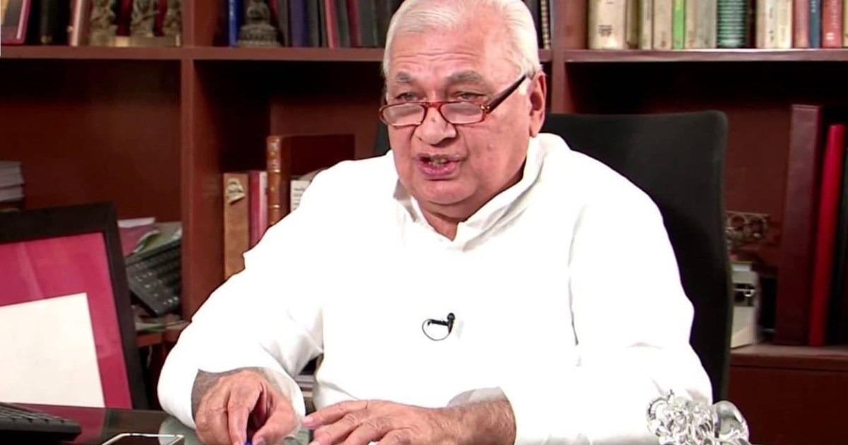 Leader of Opposition Tejashwi Yadav met Governor Arif Mohamm