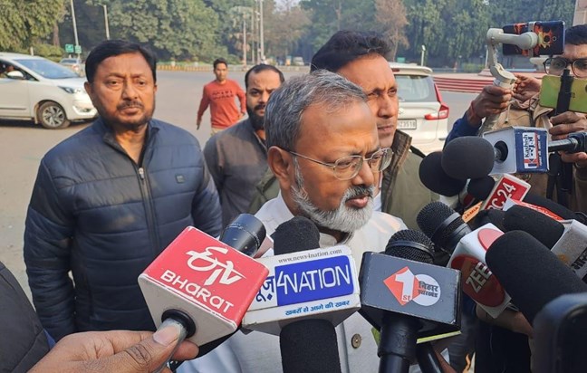 The Governor met the BPSC candidates and asked them to reque
